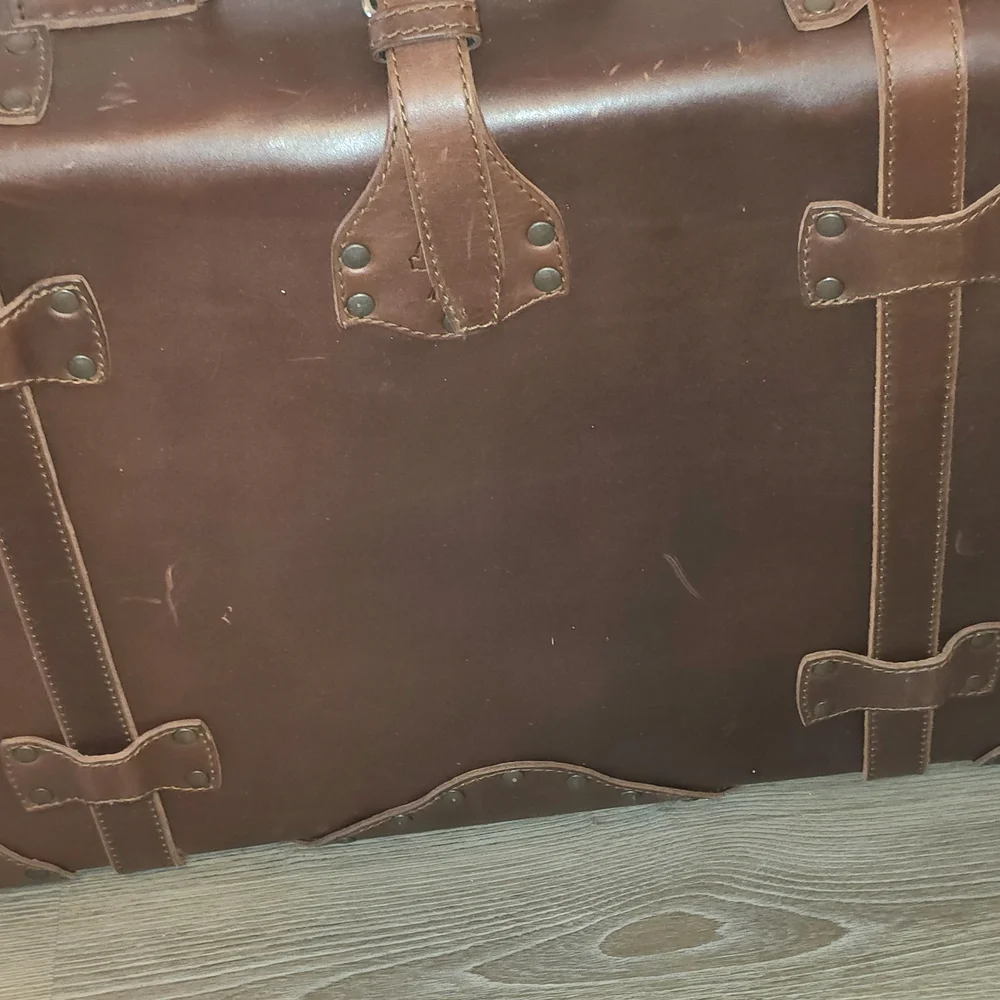 2015 Saddleback Leather Suitcase (hard sided, well traveled)